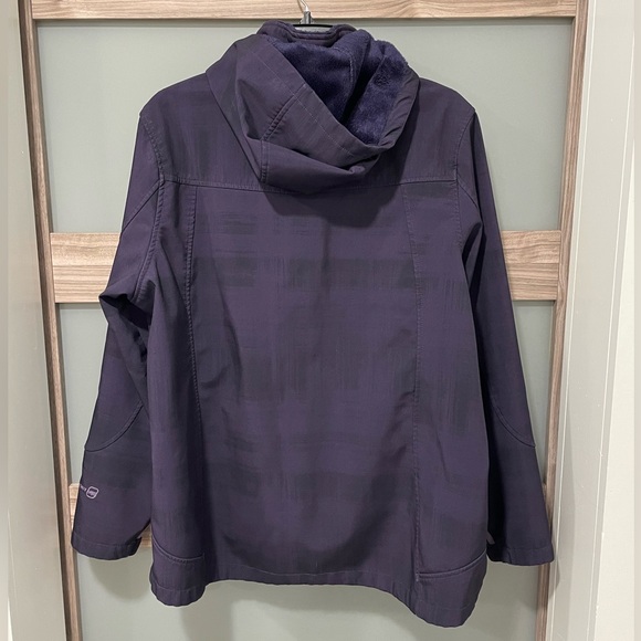 FREE COUNTRY Softshell Jacket - Picture 2 of 2